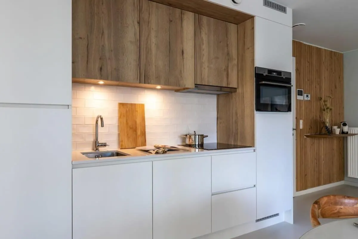 Huswell - Queen At Sea: Modern 2 Bedroom Apartement 奥斯滕德