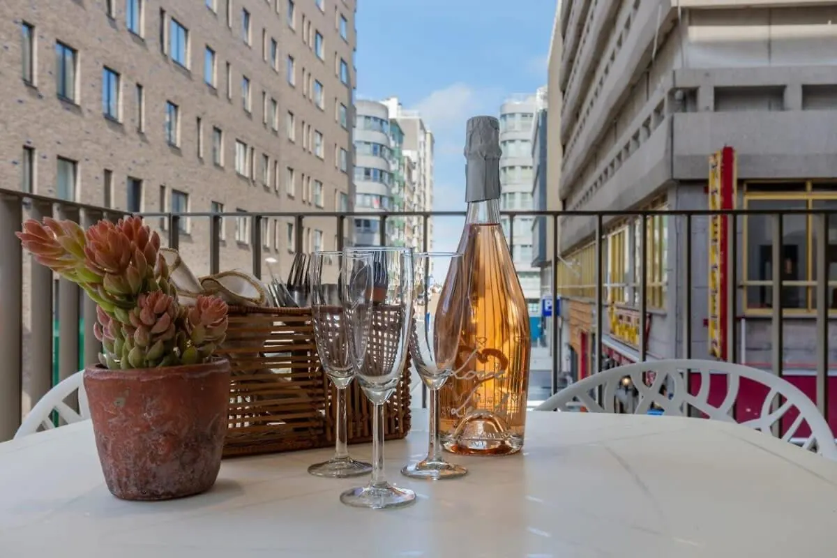 公寓 Huswell - Queen At Sea: Modern 2 Bedroom Apartement 奥斯滕德